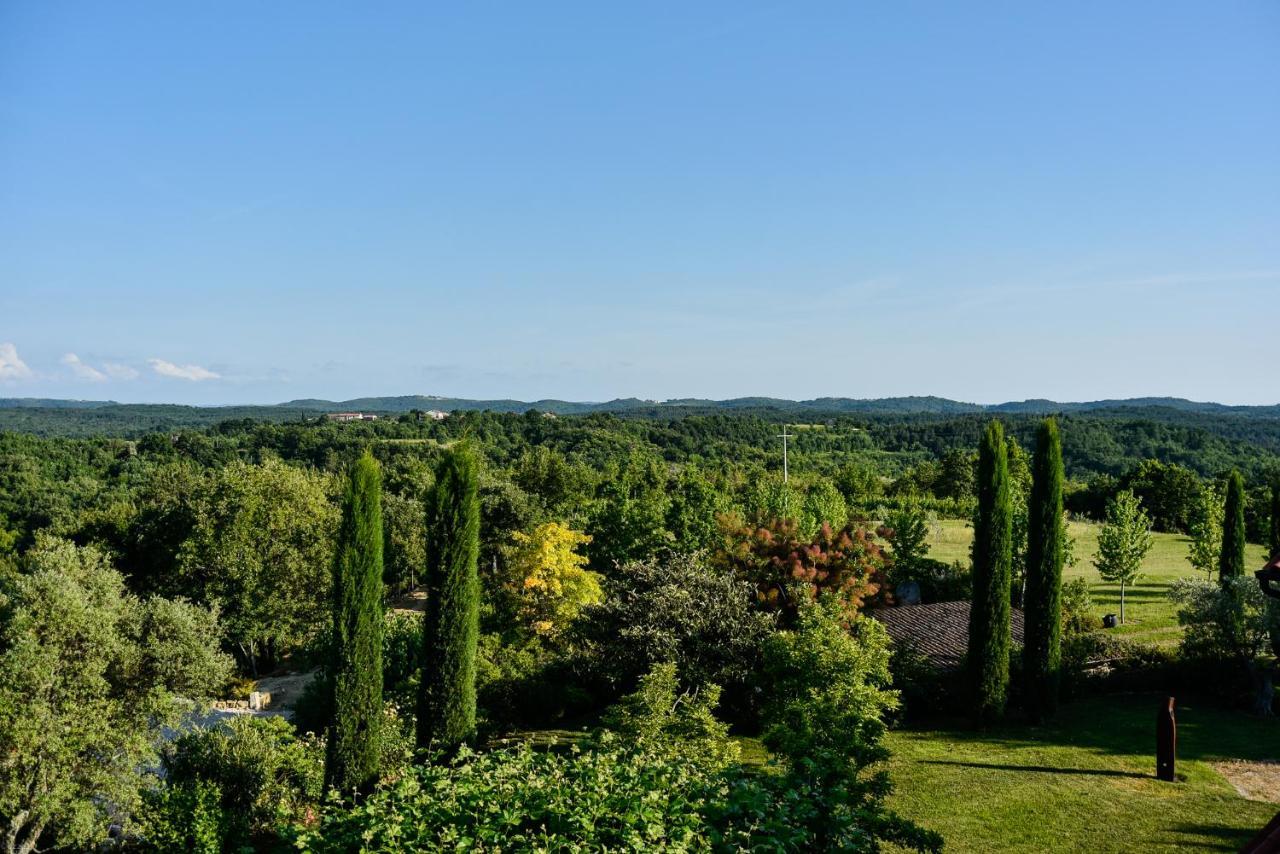 L'Abbraccio Della Quercia Apartment Momjan ภายนอก รูปภาพ