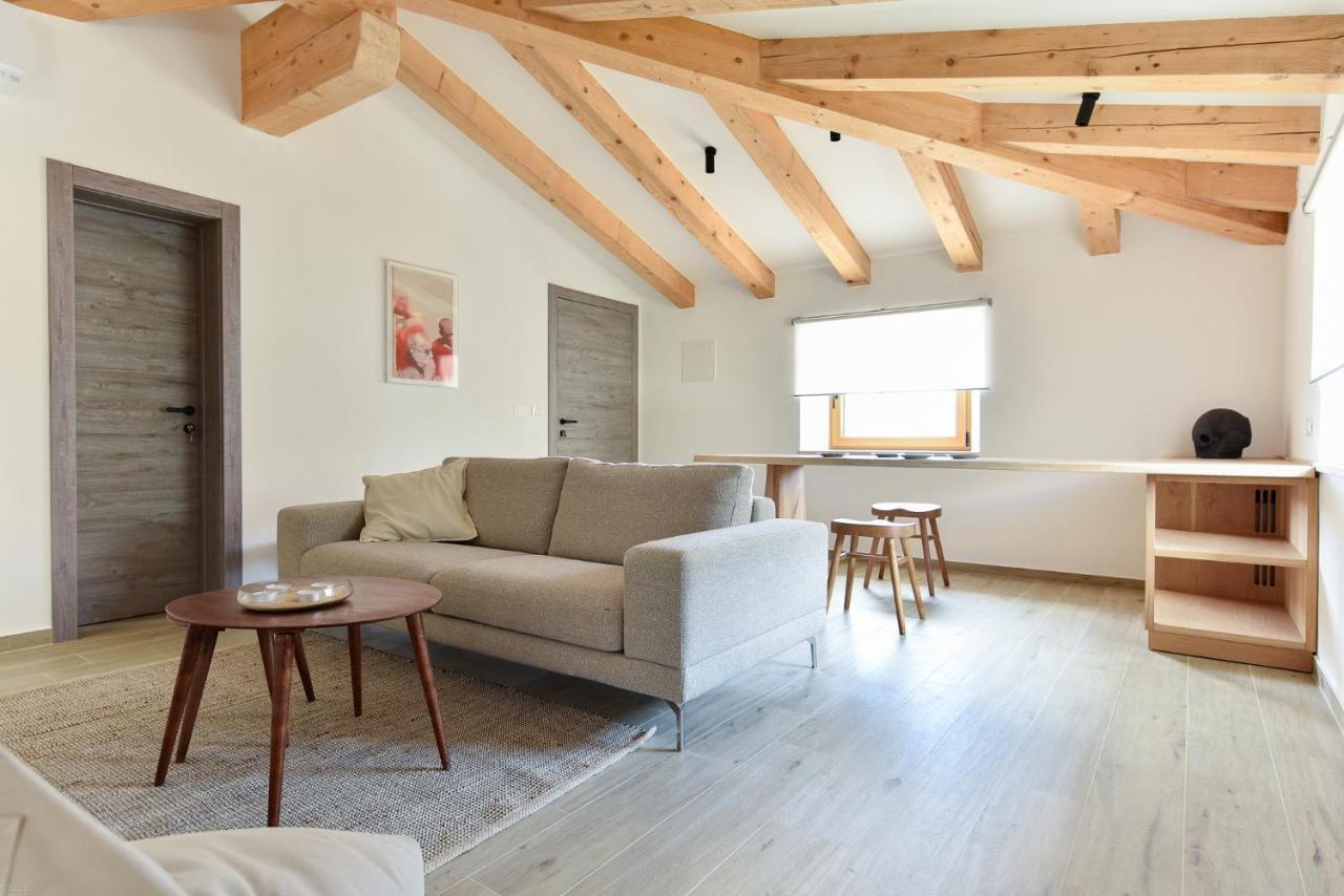 L'Abbraccio Della Quercia Apartment Momjan ภายนอก รูปภาพ