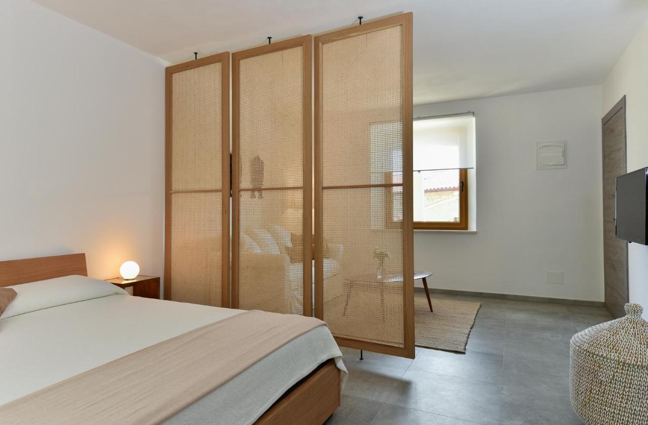L'Abbraccio Della Quercia Apartment Momjan ภายนอก รูปภาพ